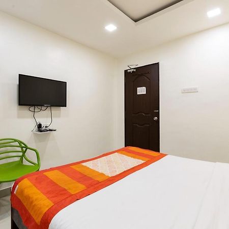 Hotel Girgoan Palace Mumbai Luaran gambar