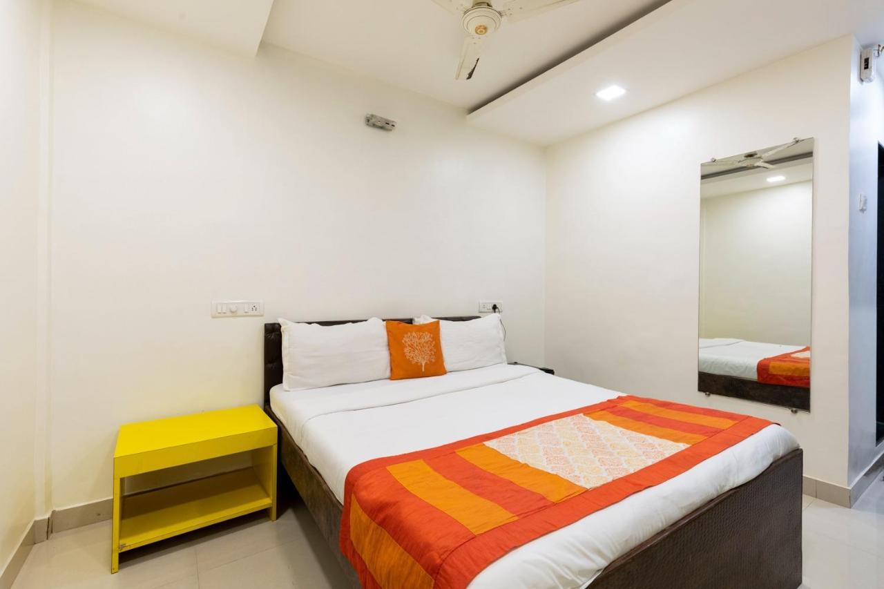 Hotel Girgoan Palace Mumbai Luaran gambar