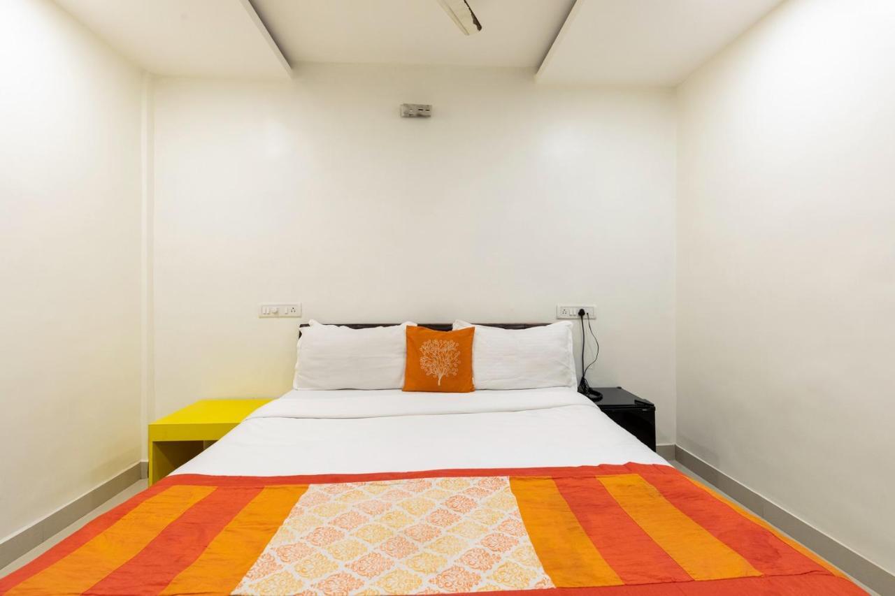 Hotel Girgoan Palace Mumbai Luaran gambar